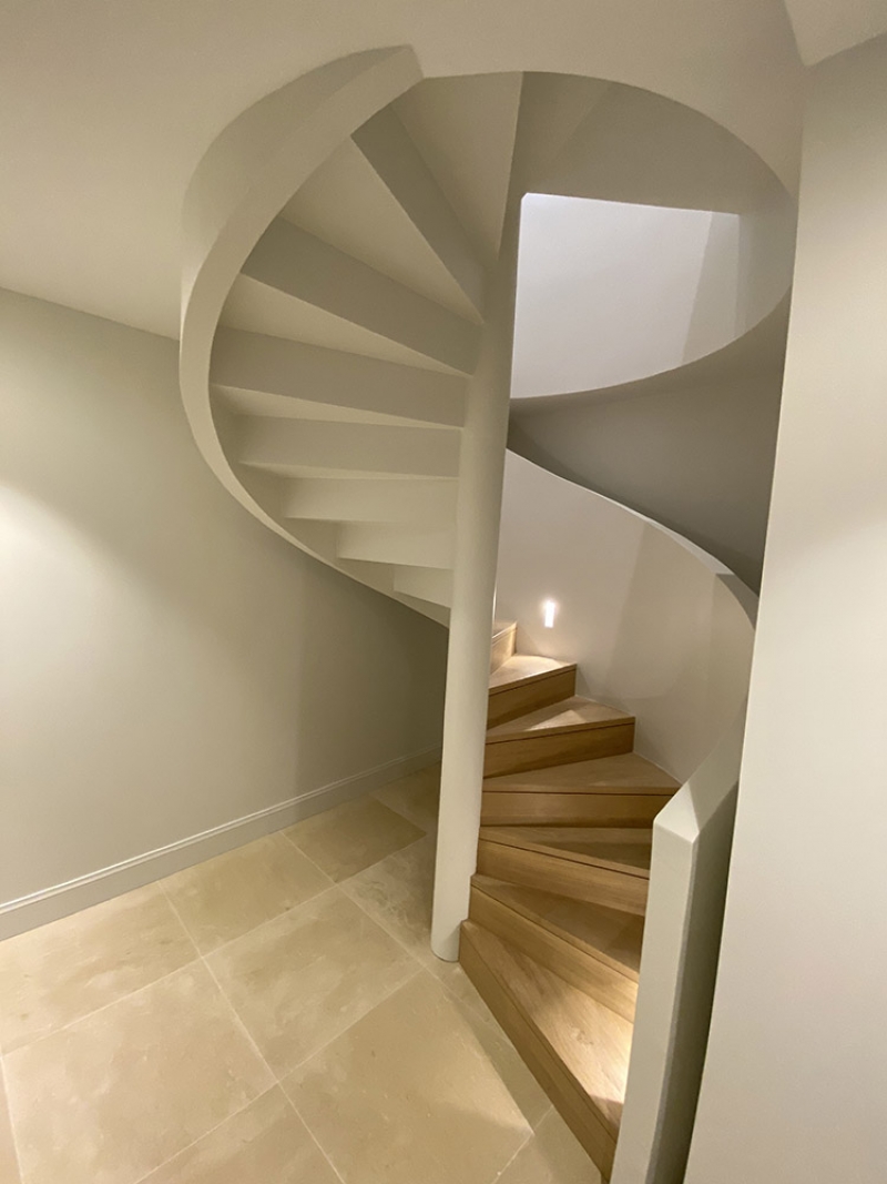 APPARTEMENT DANS VILLA PAVLOVSKY